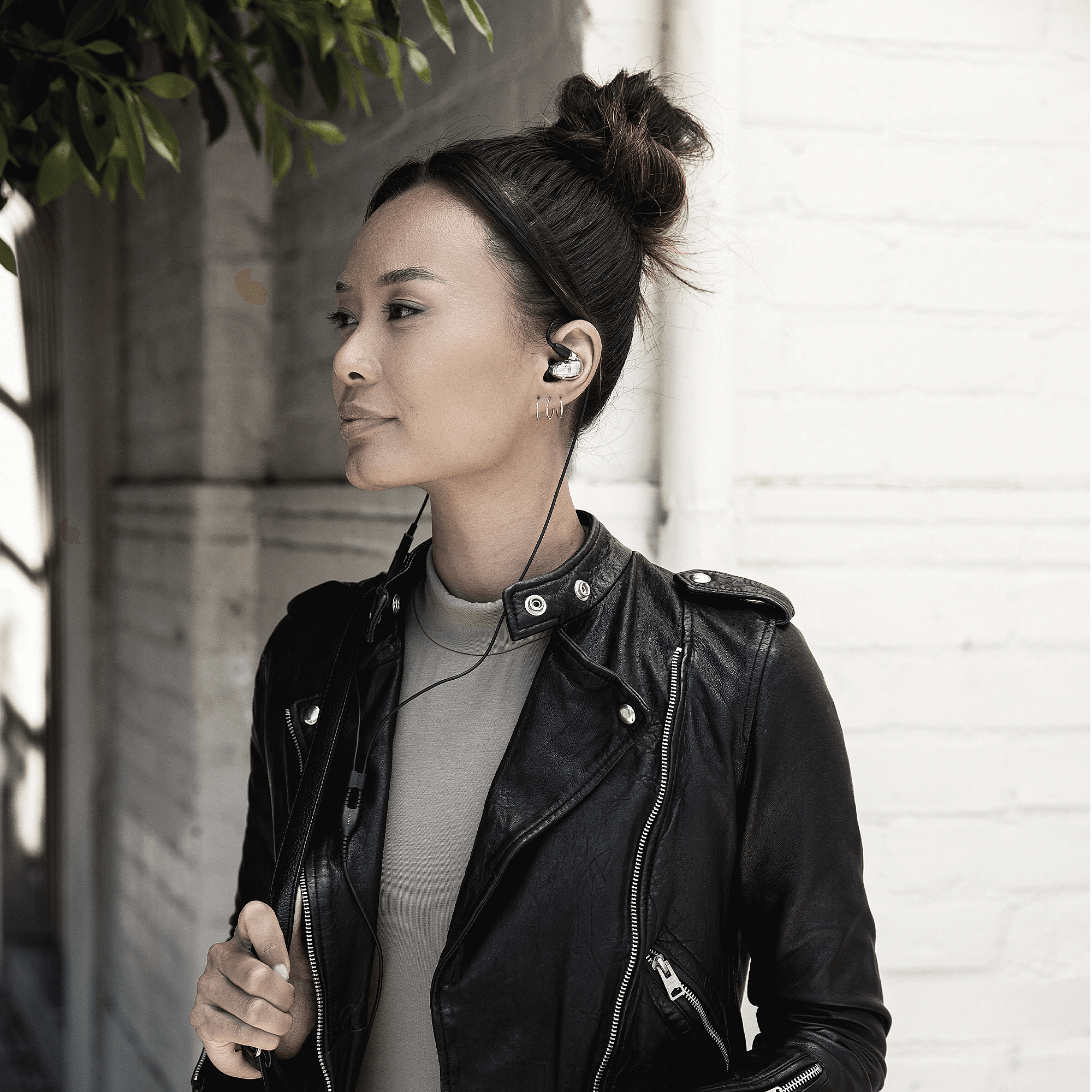 SHURE Sound Isolating Earphones